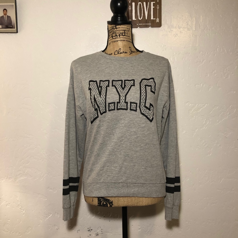 Divided (H&M) sweatshirt, size medium